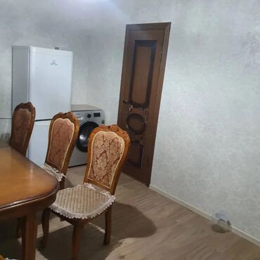 Долгосрочная аренда домов: 100 м², 3 комнаты, Утепленный, Забор, огорожен