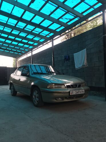 решетка на виндом: Daewoo Nexia: 2006 г., 1.6 л, Механика, Бензин, Седан