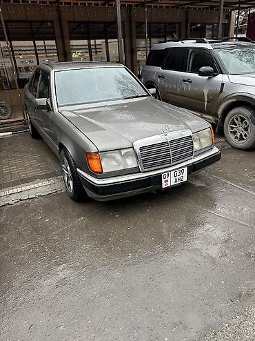 Mercedes-Benz: Mercedes-Benz 220: 1993 г., 2.2 л, Автомат, Бензин, Седан — 6