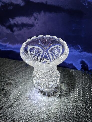 Vaze i saksije: Vaza, Novo — 3