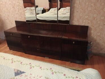 Komodlar: Güzgülü — 1