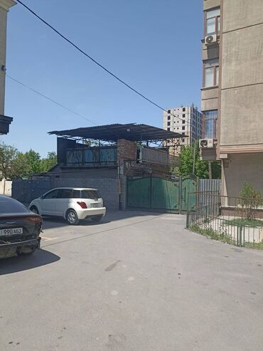 агенство кыргыз недвижимость: 80 м², 4 комнаты, Забор, огорожен