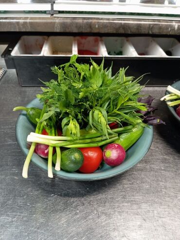 Aşpazlar: Soyuq ve isti bolumun ashbaziyam. 10 ilden cox tecrubem var. Shadliq — 4