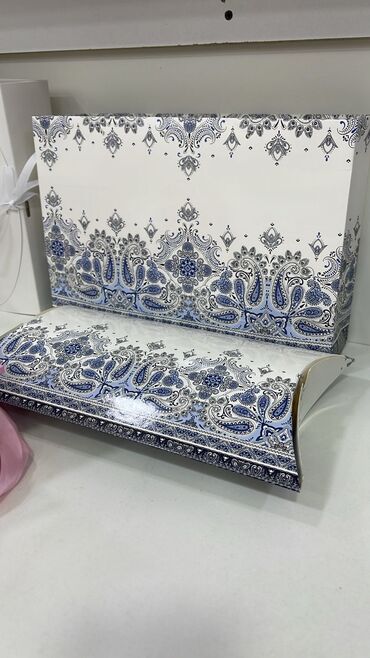 Paltar tikişi: Klassik şal – kaşmir tərkibli, payız-qış üçün isti və yumşaq.qiymet 50 — 6