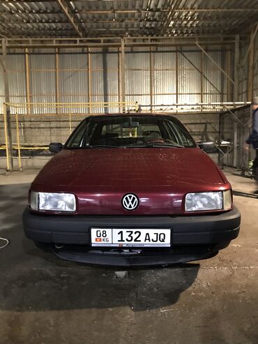продаю пассат в3 универсал: Volkswagen Passat: 1992 г., 2.8 л, Механика, Бензин, Седан