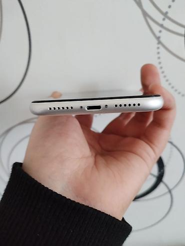 Apple iPhone: IPhone 11, 128 GB, Ağ, Simsiz şarj, Face ID — 6