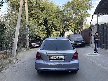Унаа сатуу: Honda Civic: 2001 г., 1.5 л, Вариатор, Бензин, Хетчбек — 4