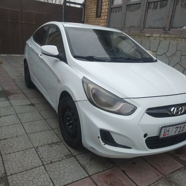 Hyundai: Hyundai Solaris: 2014 г., 1.4 л, Автомат, Бензин, Седан