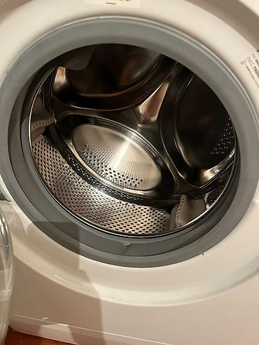 1200: Стиральная машина Indesit и холодильник Beko Стиральная машина — 2