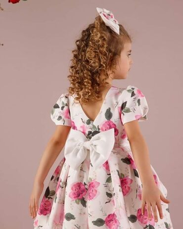 Ostala dečija odeća: Odaberi najlepšu haljinicu za tvoju princezu! Modeli u različitim na lalafo.rs — 9 Ostala dečija odeća: Odaberi najlepšu haljinicu za tvoju princezu! Modeli u različitim — 9