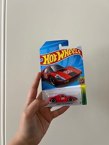 hot wheels formula 1: Hot Wheels die-cast kolleksiya maşınları – 1:64 miqyas Dəst tərkibi — 6
