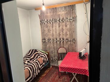 Uzunmüddətli kirayə mənzillər: 2 otaqlı mənzil (mebel və əsas əşyalarla) 250 manat 1 otaq 2yə -da lalafo.az — 2 Uzunmüddətli kirayə mənzillər: 2 otaqlı mənzil (mebel və əsas əşyalarla) 250 manat 1 otaq 2yə — 2