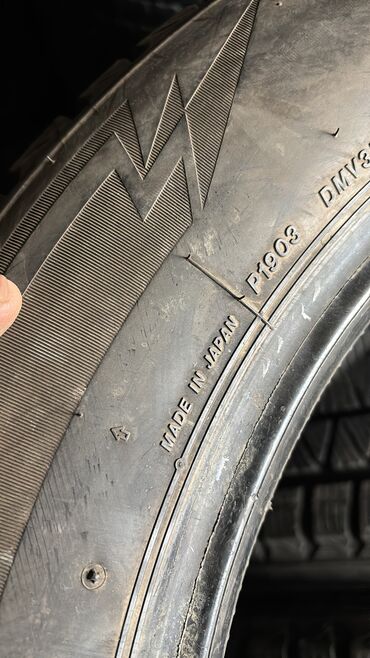Шины: Шины 225 / 65 / R 17, Зима, Б/у, Комплект, Япония, Bridgestone — 6