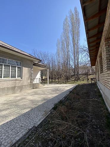 Продажа коттеджей и домов: 🏡 Үй сатылат! 📍 Дарек: Ош Шаары. Геологородок кичи району ул Абжалова — 2