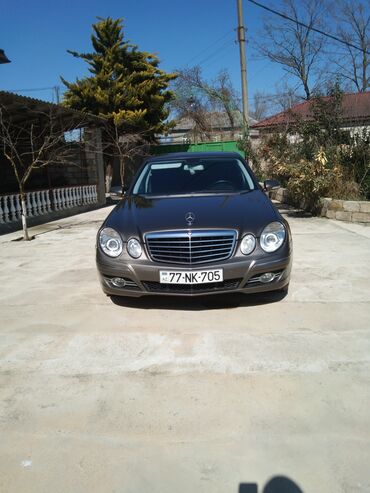 Mercedes-Benz: Mercedes-Benz E 220: 2.2 l | 2008 il Sedan — 16