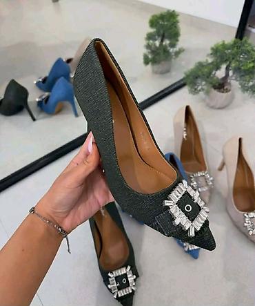 Sandale: Ženska obuća – tri modela 1) Elegantne špic salonke/mule L.Day - — 42