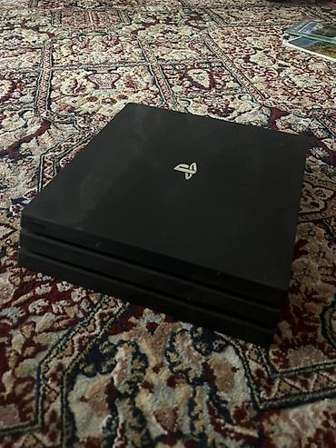strange things: PlayStation 4 Pro (черная консоль) + аксессуары и игры Комплектация — 2