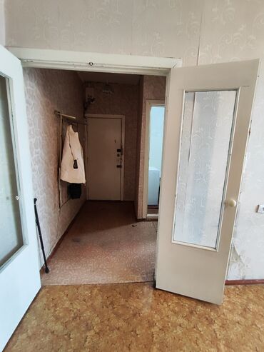 квартира убактылуу: 1 бөлмө, 34 кв. м, 105-серия, 8 кабат, Эски ремонт