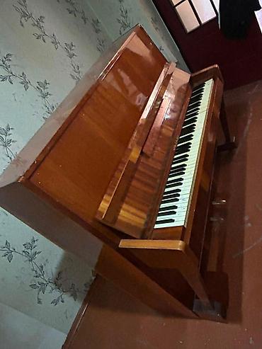 Musiqi alətləri: Oktava piano satılır. Vəziyyəti yaxşıdır, 2 klaviş işləmir,düzəldilə — 3