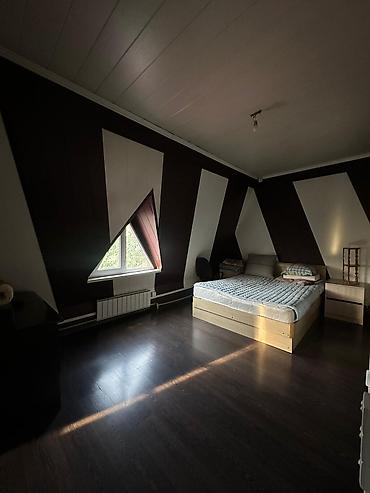 Продажа коттеджей и домов: Продается частный дом с высоким забором и откатными/секционными — 3