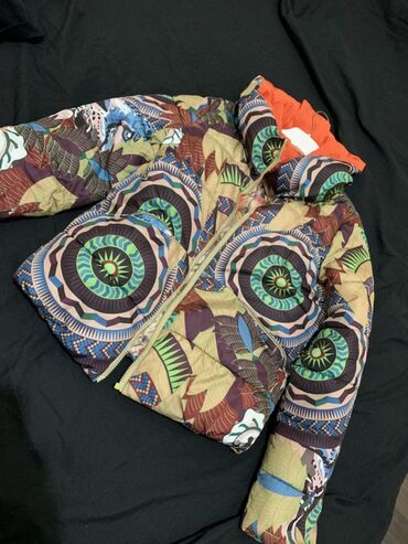 Kardiqanlar, jaketlər: Qadın geyimleri ikinci el az geyilib ve geyinilmeyen etiketlilerde — 4