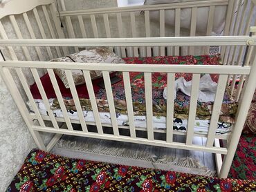 детская кровать с матрасом: Манеж, Б/у