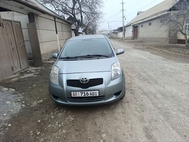 полированная машина: Toyota Yaris: 2006 г., 1.3 л, Робот, Бензин, Хетчбек
