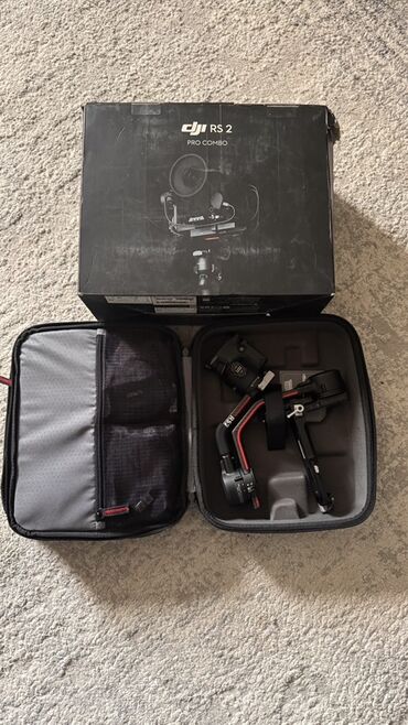 автомобильный видеорегистратор: Стабилизатор DJI RS 2 Pro Combo - Профессиональный ручной 3‑осевой