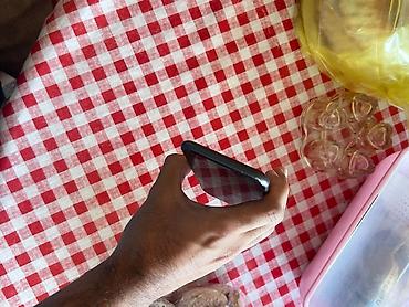 iphone 11 64г: IPhone 11, Б/у, 64 ГБ, Черный, Защитное стекло, Чехол, 75 % — 7