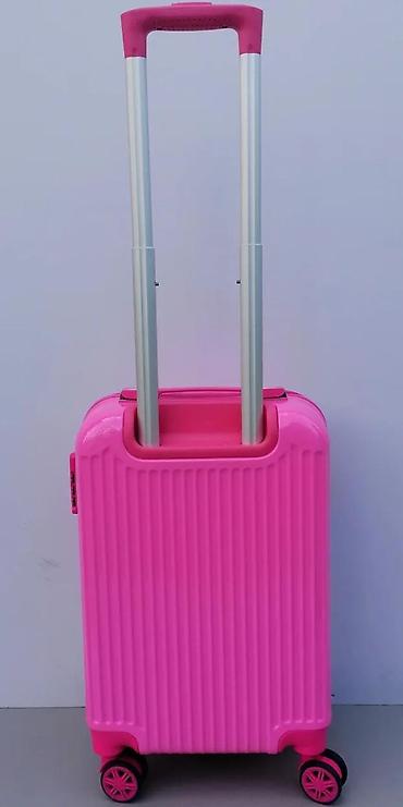 Rančevi, torbe i koferi: Dečiji kofer i ranac sa Barbie motivom – set za putovanja - Dizajn — 8