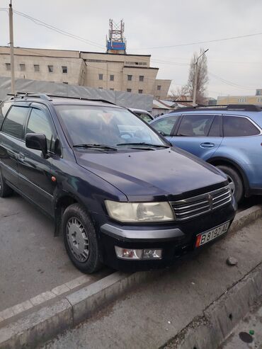 автомобили легкови: Mitsubishi Space Wagon: 2002 г., 2 л, Механика, Бензин, Минивэн