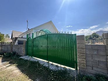кирпичный дом: 60 м², 4 комнаты, Семейным — 8