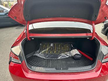 Hyundai: Hyundai Avante: 2020 г., 1.6 л, Бензин — 14