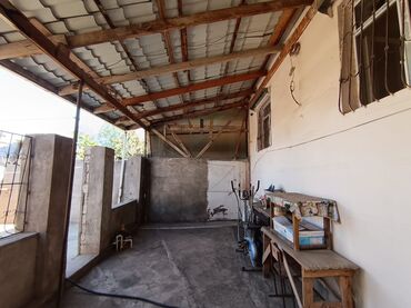 Həyət evləri və villaların satışı: 3 otaqlı, 6 kv. m, Kredit yoxdur, Orta təmir — 9