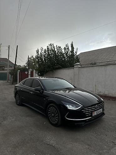 Hyundai Sonata: 2021 г., 2 л, Автомат, Гибрид, Седан
