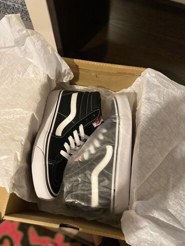 Кроссовки и спортивная обувь: Мужские кроссовки, 36, Vans, Новый, цвет - Черный, Самовывоз, Платная доставка