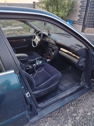 купить трактор мтз бу: Audi 100: 1994 г., 2.6 л, Механика, Газ, Седан
