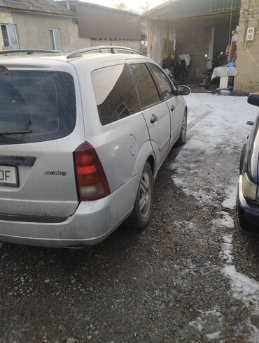 Ford: Ford Focus: 2001 г., 1.8 л, Механика, Бензин, Универсал — 4