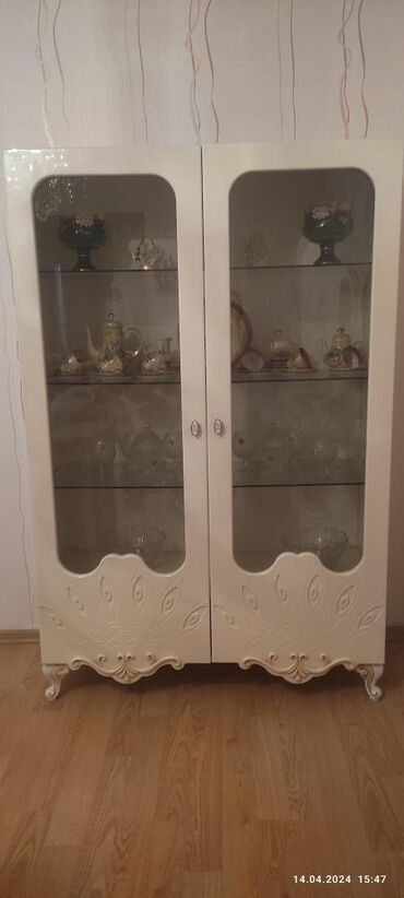 karaca əhmədli: İşlənmiş, Düz dolab, Bufet