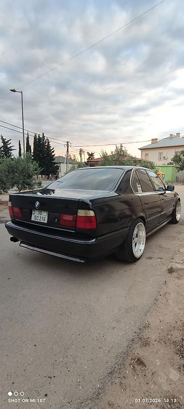 124 bufer: BMW 5 series: 2.5 l | 1995 il Sedan — 6
