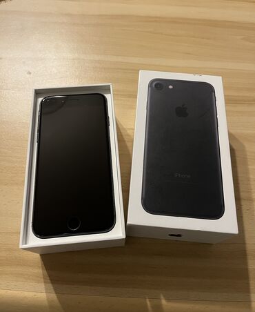 iphone se qiymeti: IPhone 7, 128 GB, Qara, Barmaq izi