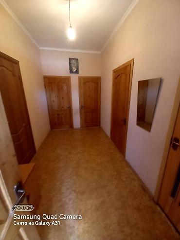 Продажа коттеджей и домов: 3 комнаты, 103000 м², 6 соток, Бишкек, Аламединский рынок / базар — 14