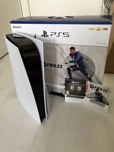 kamere za slikanje: Sony PS5 Blu-Ray Edition konzola - FIFA 23 Pack. U izvrsnom stanju