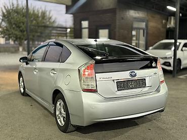 Toyota: Toyota Prius: 2010 г., 1.8 л, Вариатор, Гибрид, Хэтчбэк — 5