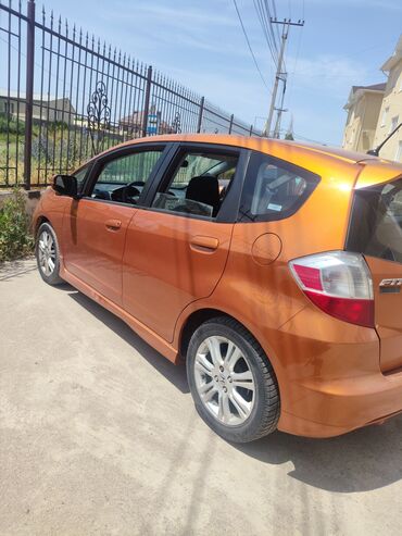 хондай гец: Honda Fit: 2009 г., 1.5 л, Автомат, Бензин, Хетчбек