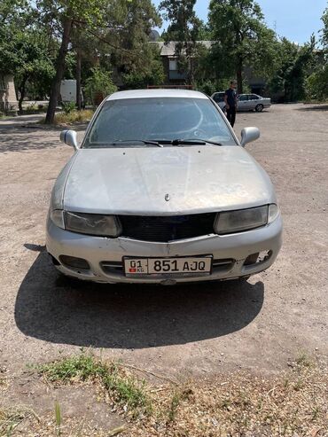 Mitsubishi: Mitsubishi Carisma: 1997 г., 1.8 л, Механика, Бензин, Хэтчбэк