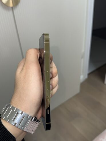 Apple iPhone: IPhone 13 Pro, 128 GB, Qızılı, Face ID — 5