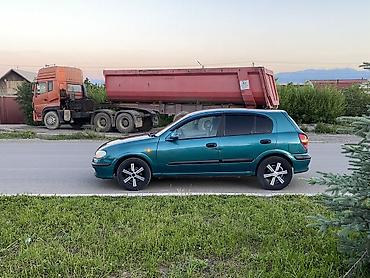 hongqi e: Nissan Almera: 2001 г., 1.8 л, Автомат, Бензин, Хэтчбэк — 5