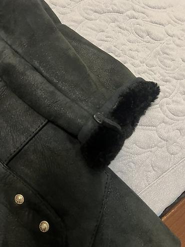 Kürklər: Qadın üçün təbii dəridən xəz yaxalıqla palto - Material: qalın — 4