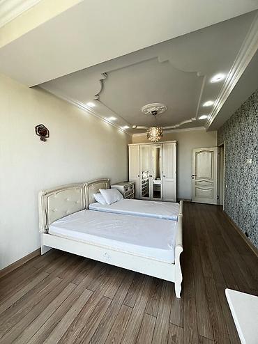 Долгосрочная аренда квартир: 3 комнаты, Риэлтор, Без подселения, С мебелью полностью — 11